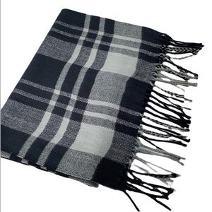 Cashmere Plaid Scottish pattern unisex Scarf size 73X12.5 EUC
